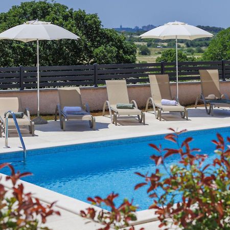 Holiday Home Villa Dora By Interhome Пула Экстерьер фото