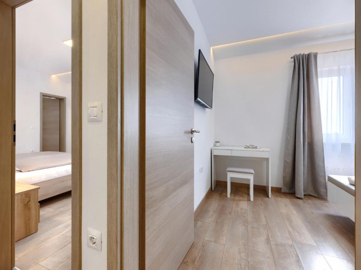 Holiday Home Villa Dora By Interhome Пула Экстерьер фото