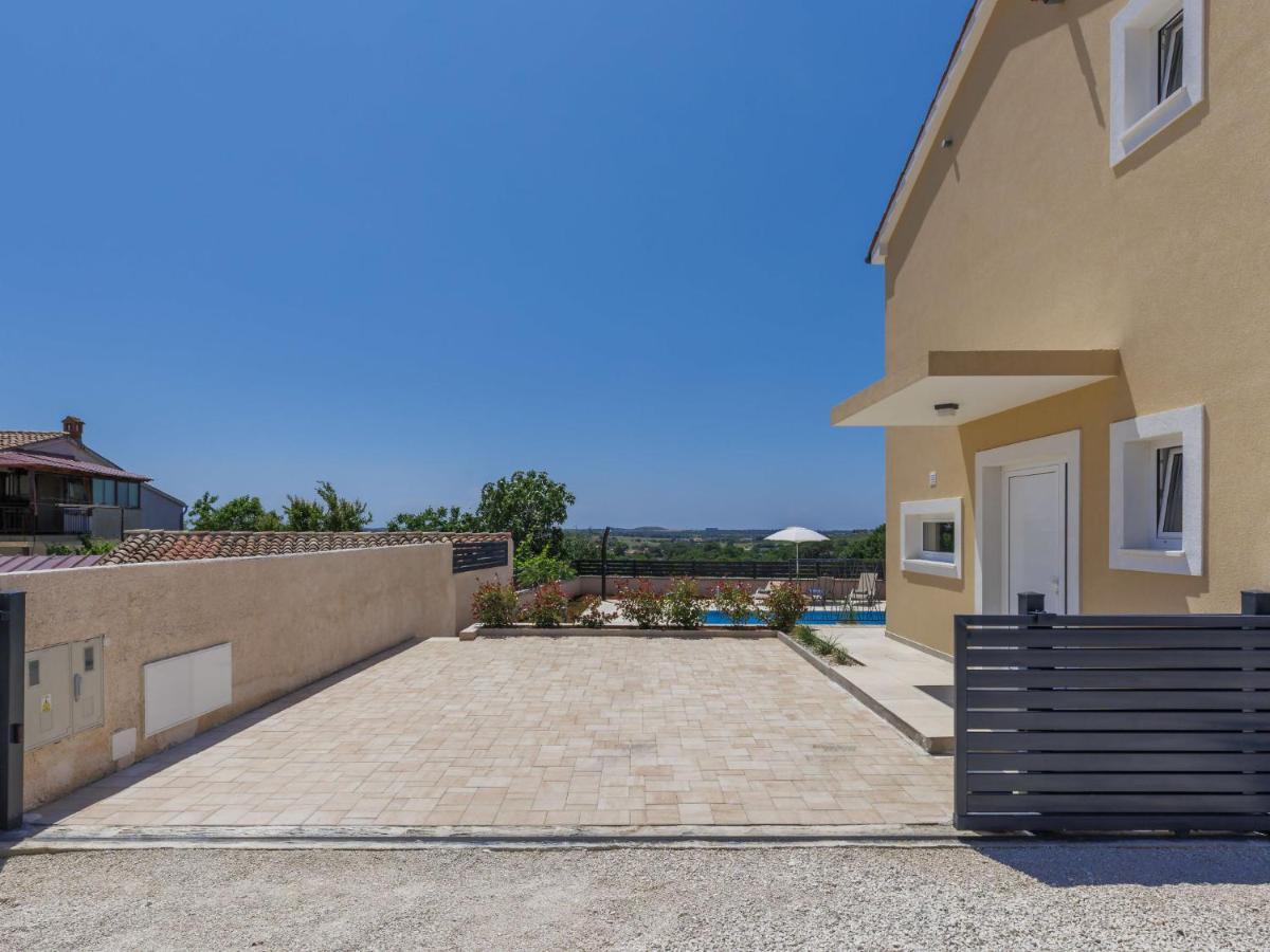 Holiday Home Villa Dora By Interhome Пула Экстерьер фото